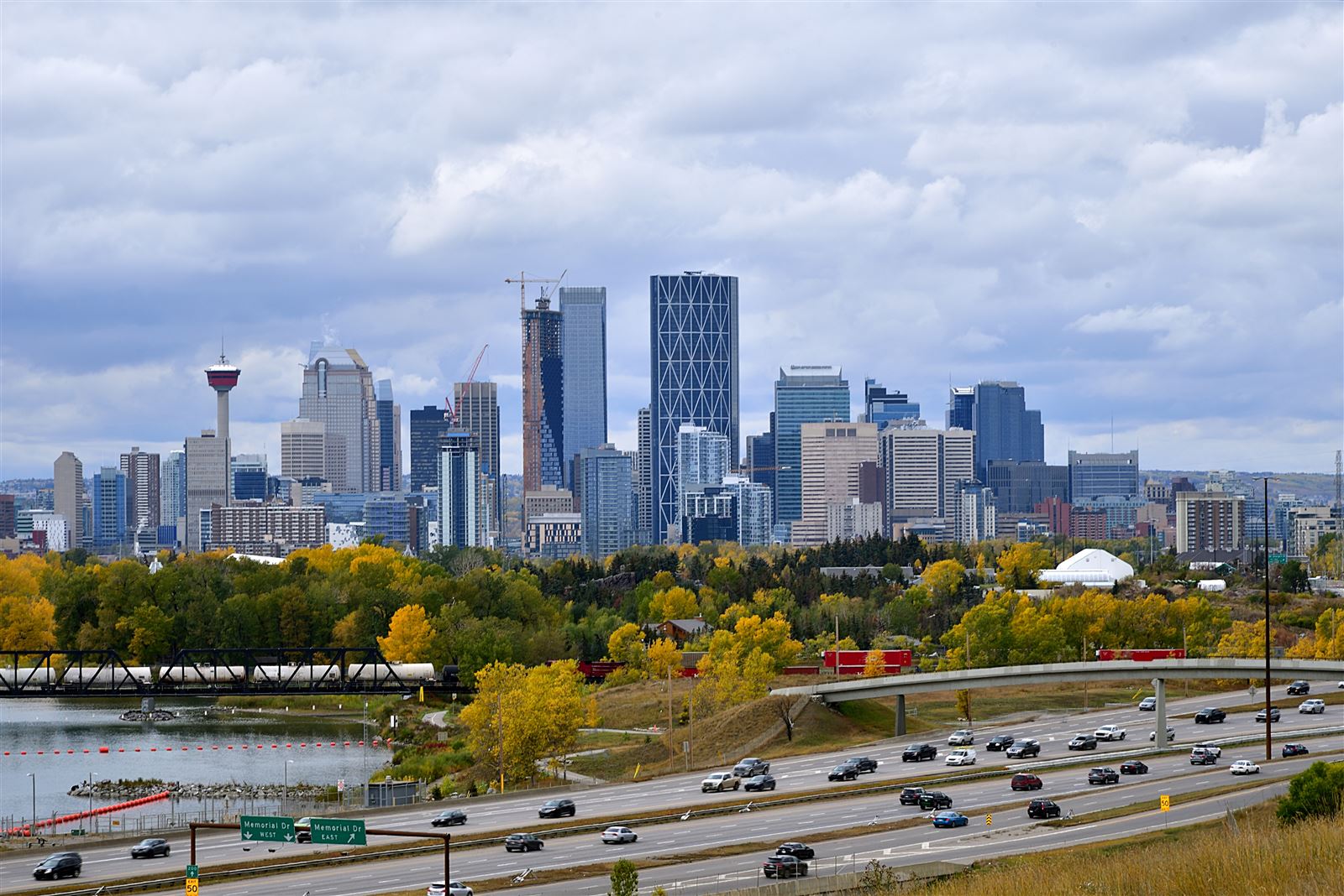 The Calgary skyline representing the local physiotherapy market